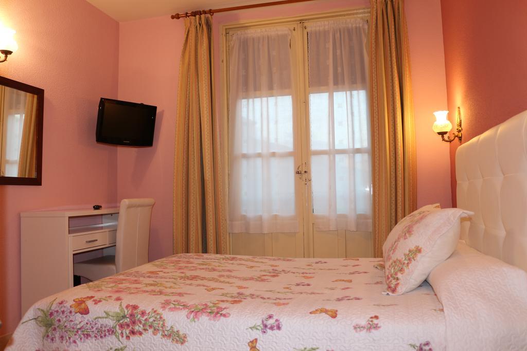 Guest house Don Jaime I Y Ii *